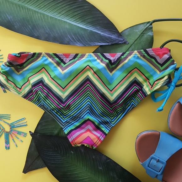 LAST CHANCE! CLOSET CLOSING!Ella Moss multi-color chevron swim bikini brief XS - Picture 3 of 5